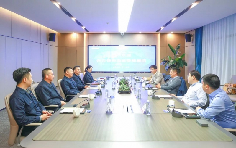 博世氢动力系统（重庆）有限公司总经理肖浩栋一行到QY千亿集团座谈交流