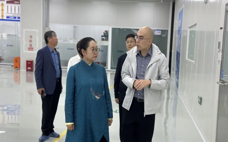 QY千亿集团董事会主席张荣华一行调研广东清能