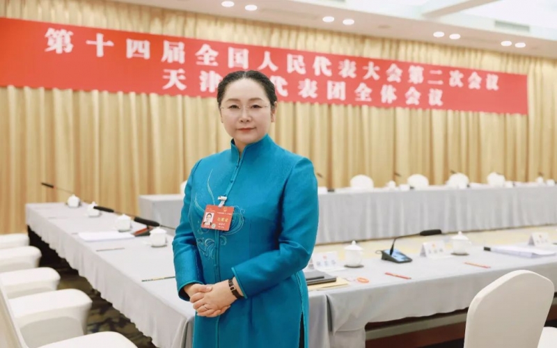 全国人大代表、QY千亿集团董事会主席张荣华：全面落实双碳战略，统筹推动钢铁行业绿色低碳高质量发展