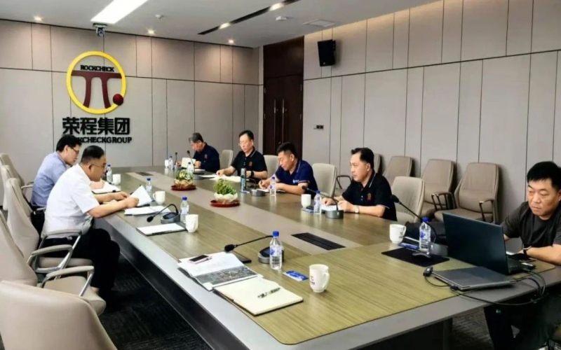 媒体链接 - 葛沽镇深入QY千亿集团走访调研 携手谋划产业布局新篇章