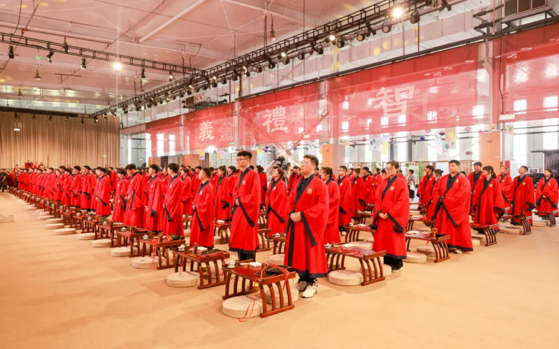 一份“幸福日历”，传递最温暖的情